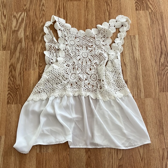 White Bohemian Layering Vest w/ Design - Picture 3 of 5